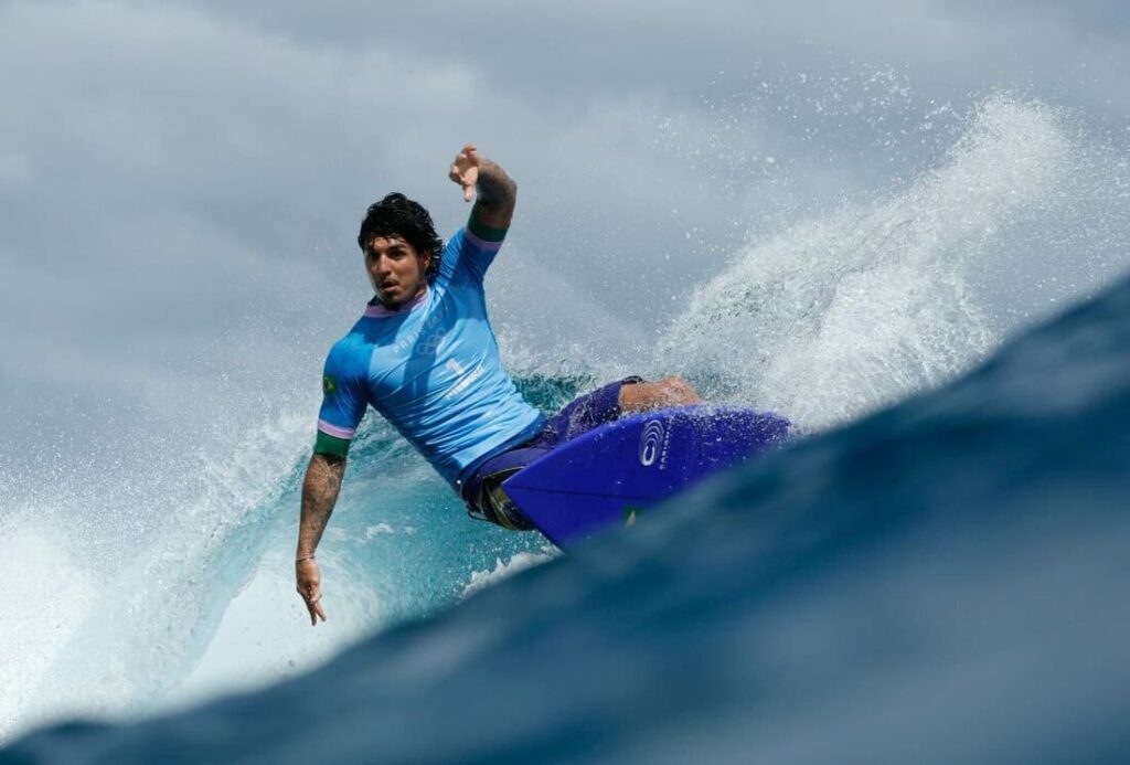 Gabriel Medina defende piscina de ondas para Olimpíadas de 2028