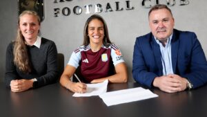 Gabi Nunes, da seleção brasileira, é anunciada pelo Aston Villa